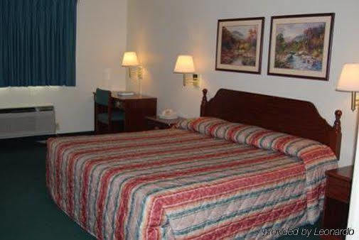 Brookshire Inn & Suites Pikeville Room photo